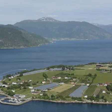 Sognefjord Guesthotel 3*